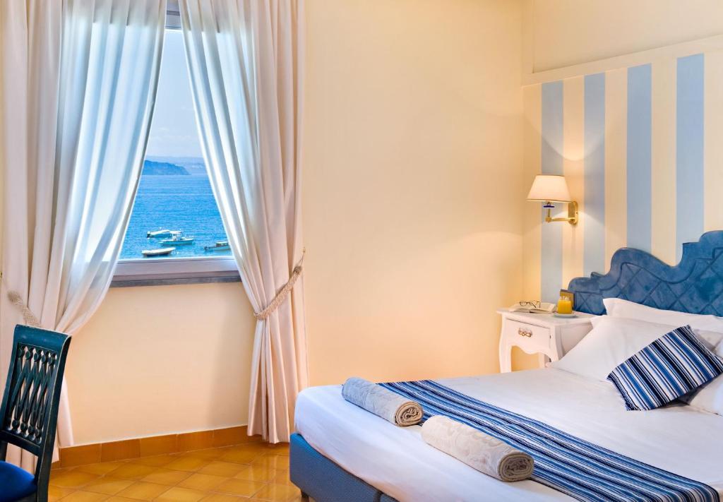 Camera Matrimoniale/Doppia con Letti Singoli con Vista Mare